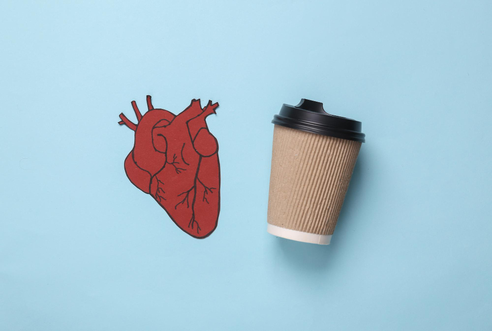 Кофеин расширяет сосуды в сердце. (источник изображения: freepik.com)