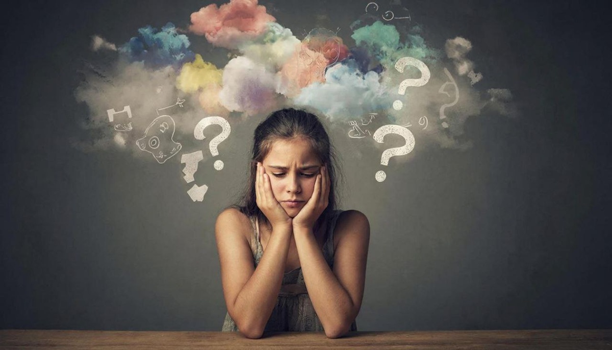 Когда не знаешь, чего хочешь на самом деле рой мыслей крутится в голове без всякого порядка.