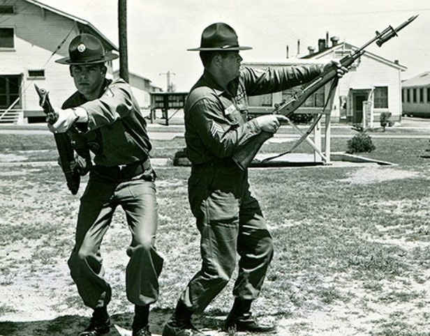 Боевая винтовка М-14.