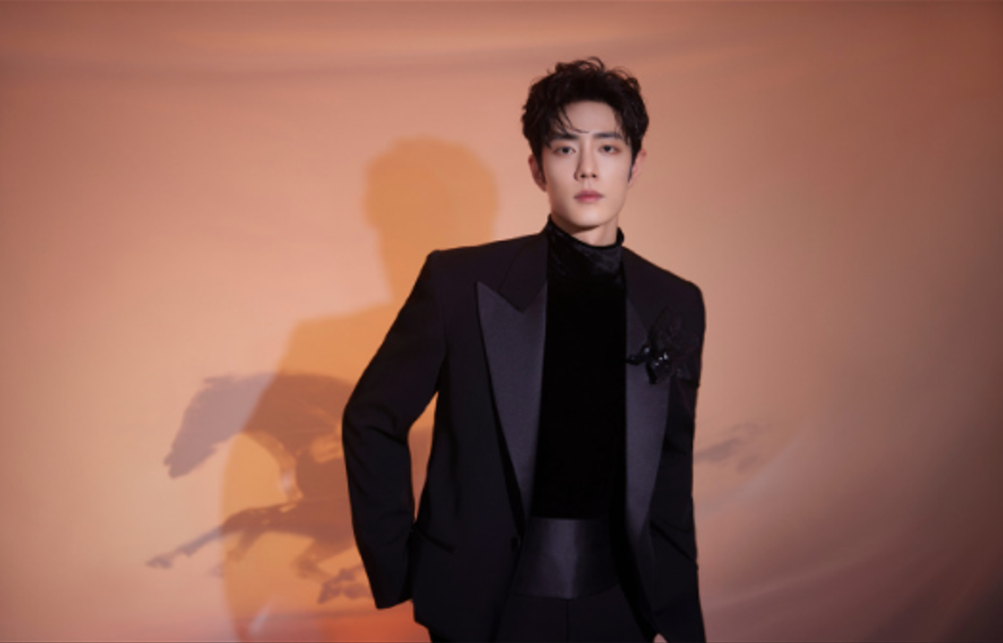 Актер Сяо Чжань.