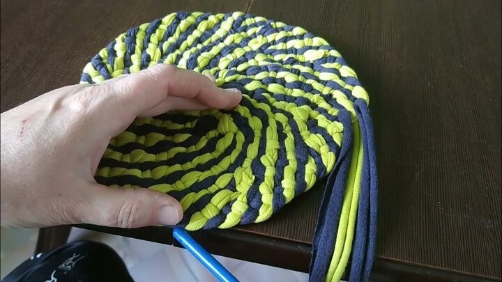 Чичквское плетение ковриков: запутанная история