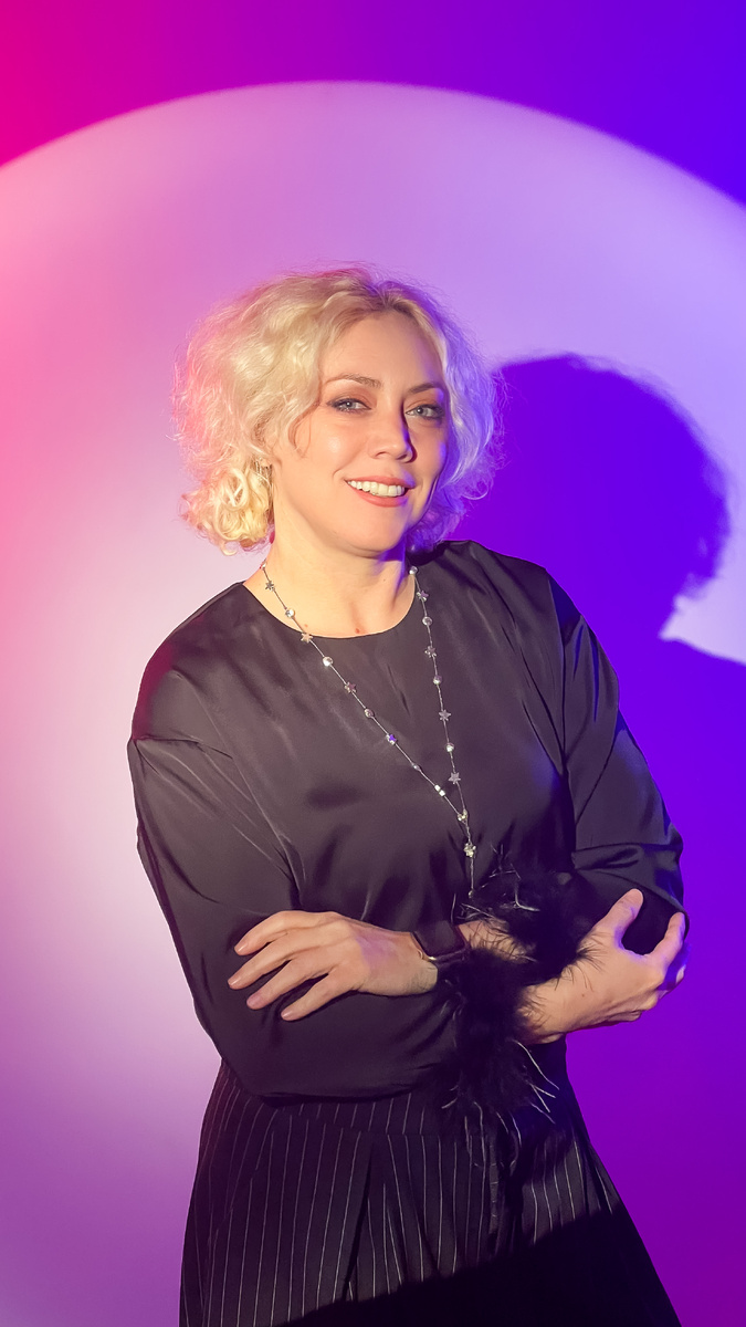 так выглядит тот человек, который это пишет сейчас. И снова здравствуйте)