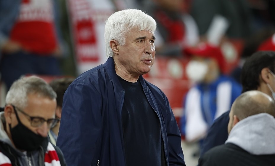    Ловчев назвал Карпина тренером среднего уровня. Фото: Global Look Press