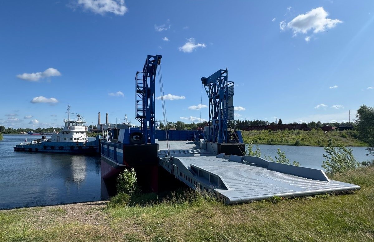 Баржа RDB 66.68 MA в проектном положении / Фото: ООО "Р-Транс ТК"  📷
