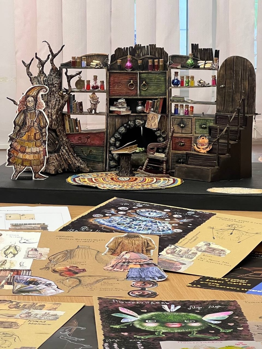    Концепты спектакля "Истории фантастических существ". Фото Владимирского театра кукол.