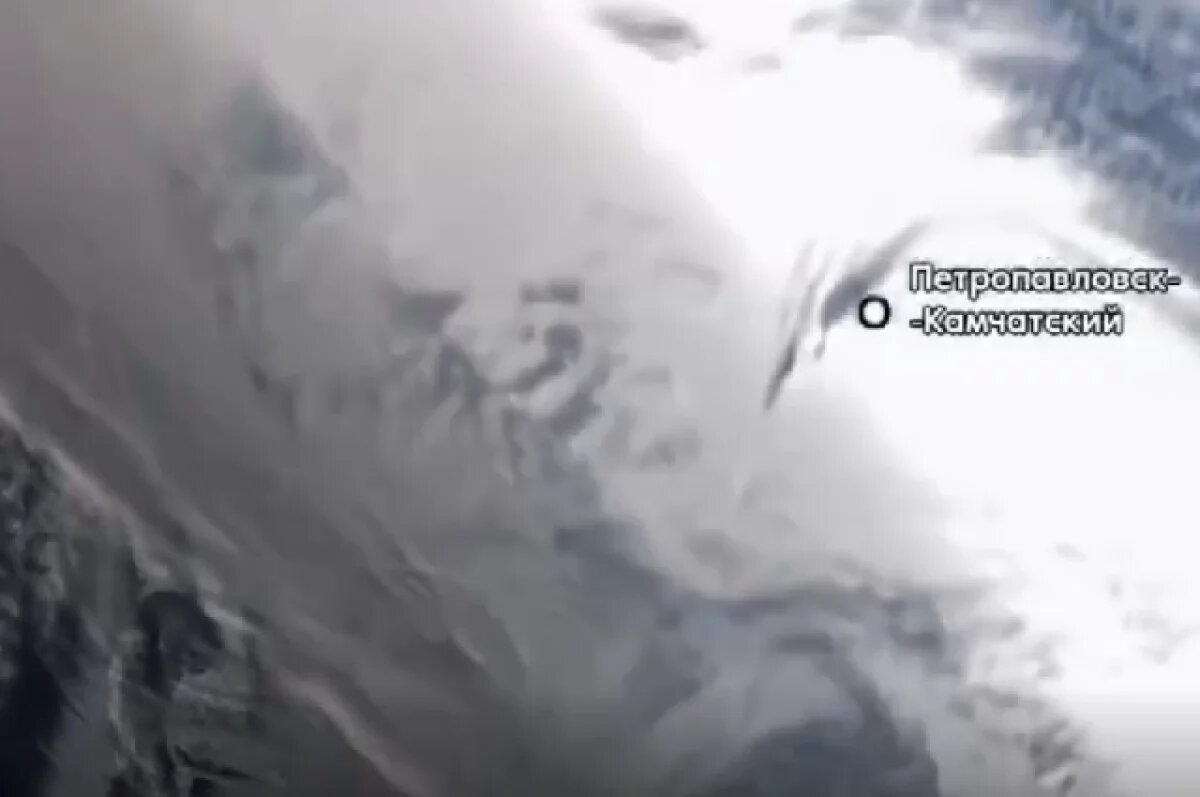    Циклон, засыпавший Петропавловск снегом, сняли из космоса