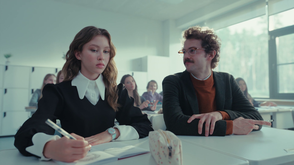 Алиса в стране чудес содержание