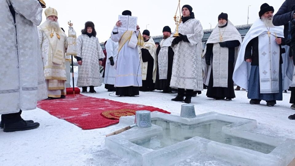    Крещение Господне в Барнауле . Источник: "Толк"