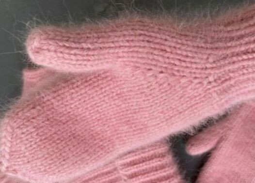 Ручная работа варежки из пряжи пух норки