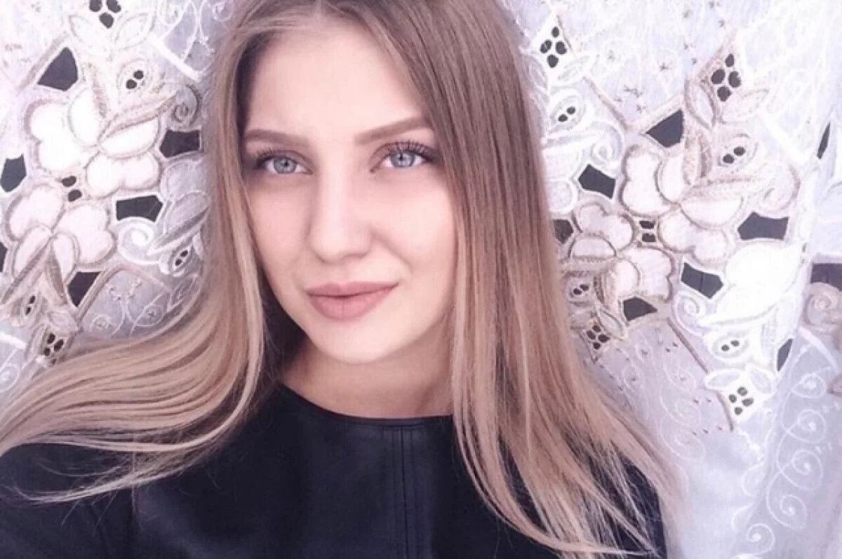    «На стены лезу».