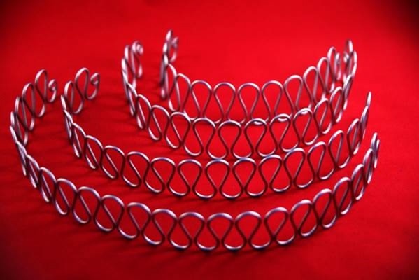 Установленный имплант