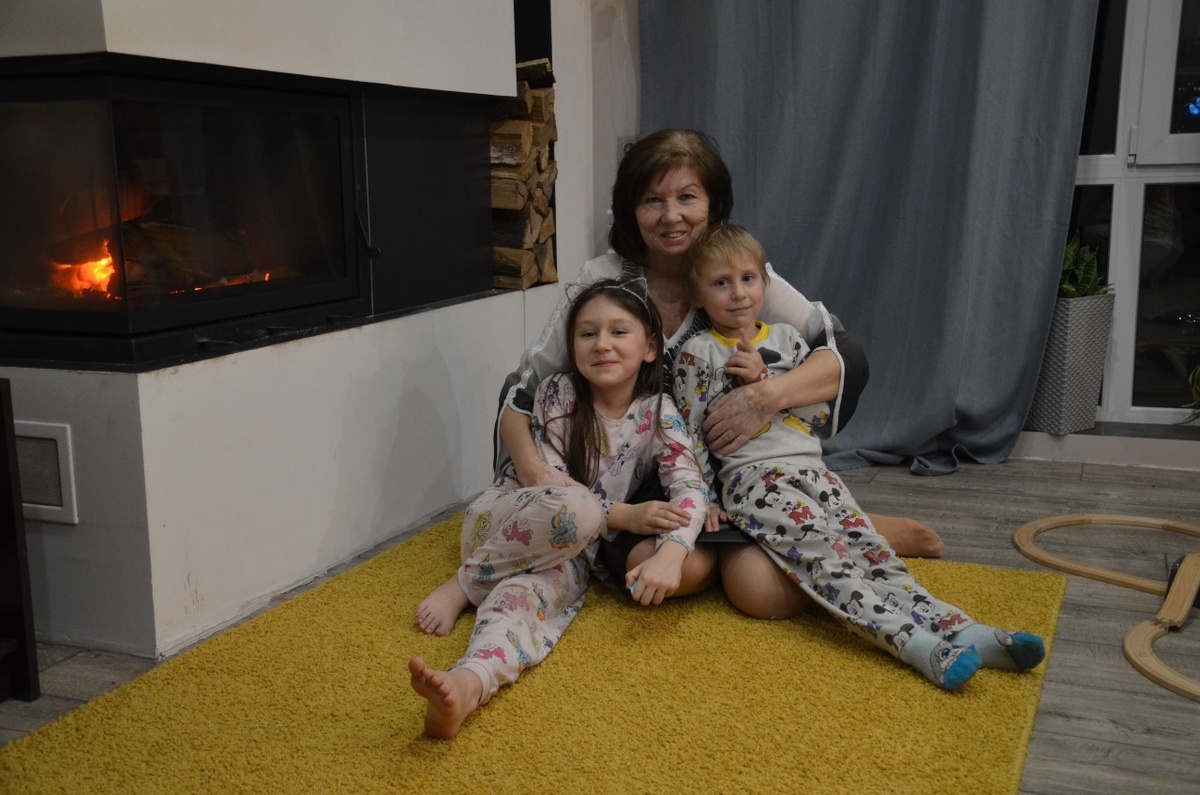 На фото я в гостях у младшей дочери.