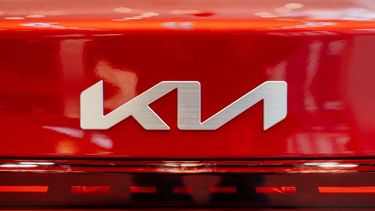    Kia. Фото Andrey Sayfutdinov / Shutterstock.com