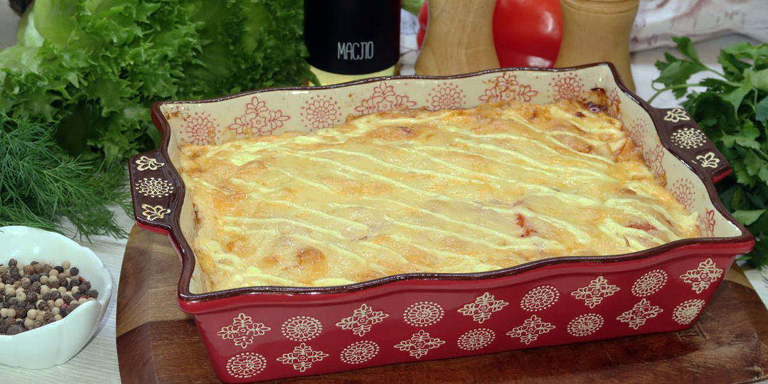 Запеканка из куриного филе с сыром и помидорами в духовке