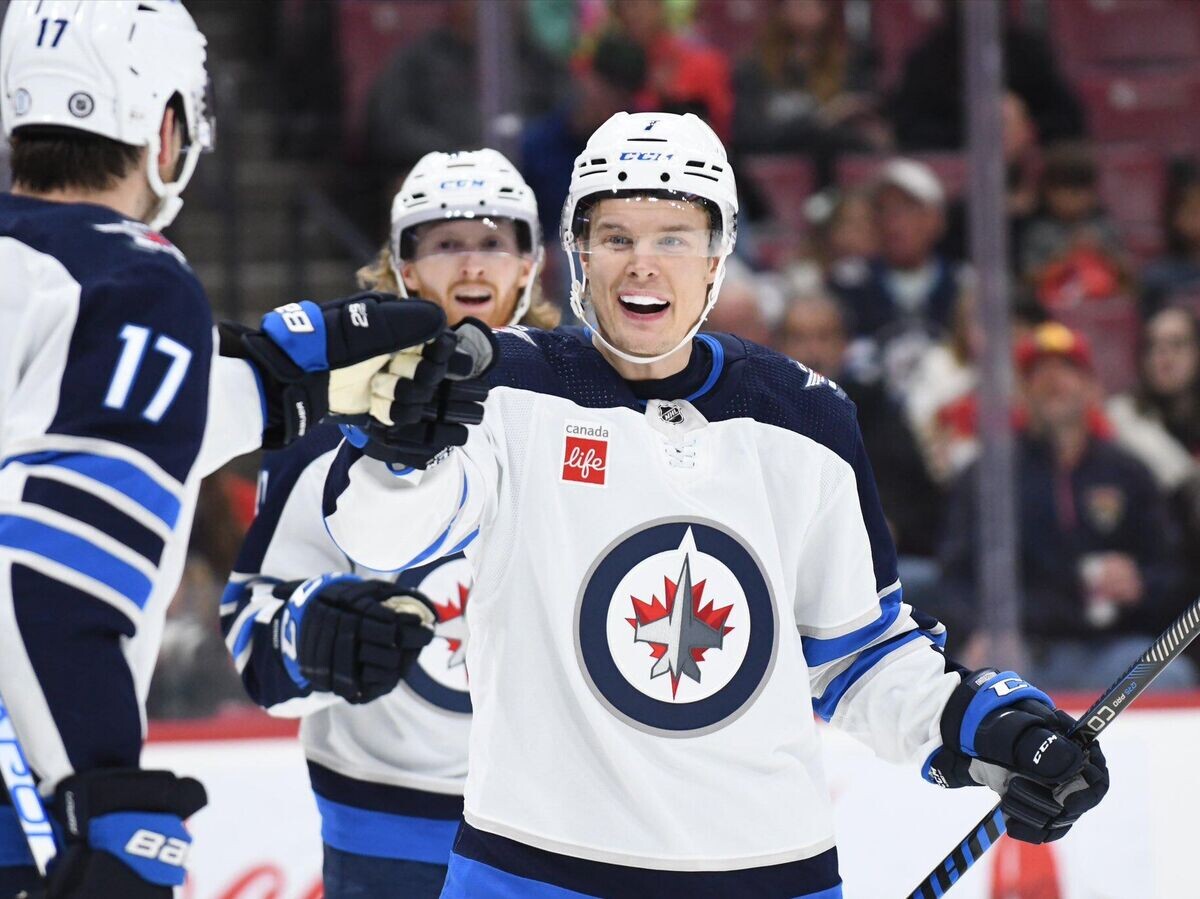    Хоккеист "Виннипег Джетс" Владислав Наместников | © Фото : twitter.com/nhljets