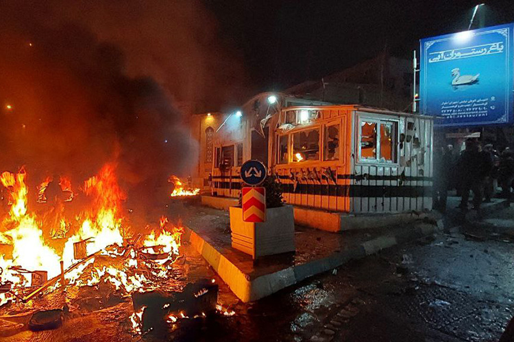    «Власти Ирана понимают, что, если потеряют 10, 20, 50 небольших городов, они их потом вернут. Если они потеряют Тегеран, режим рухнет».   
Фото: © Social Media / Keystone Press Agency / www.globallookpress.com