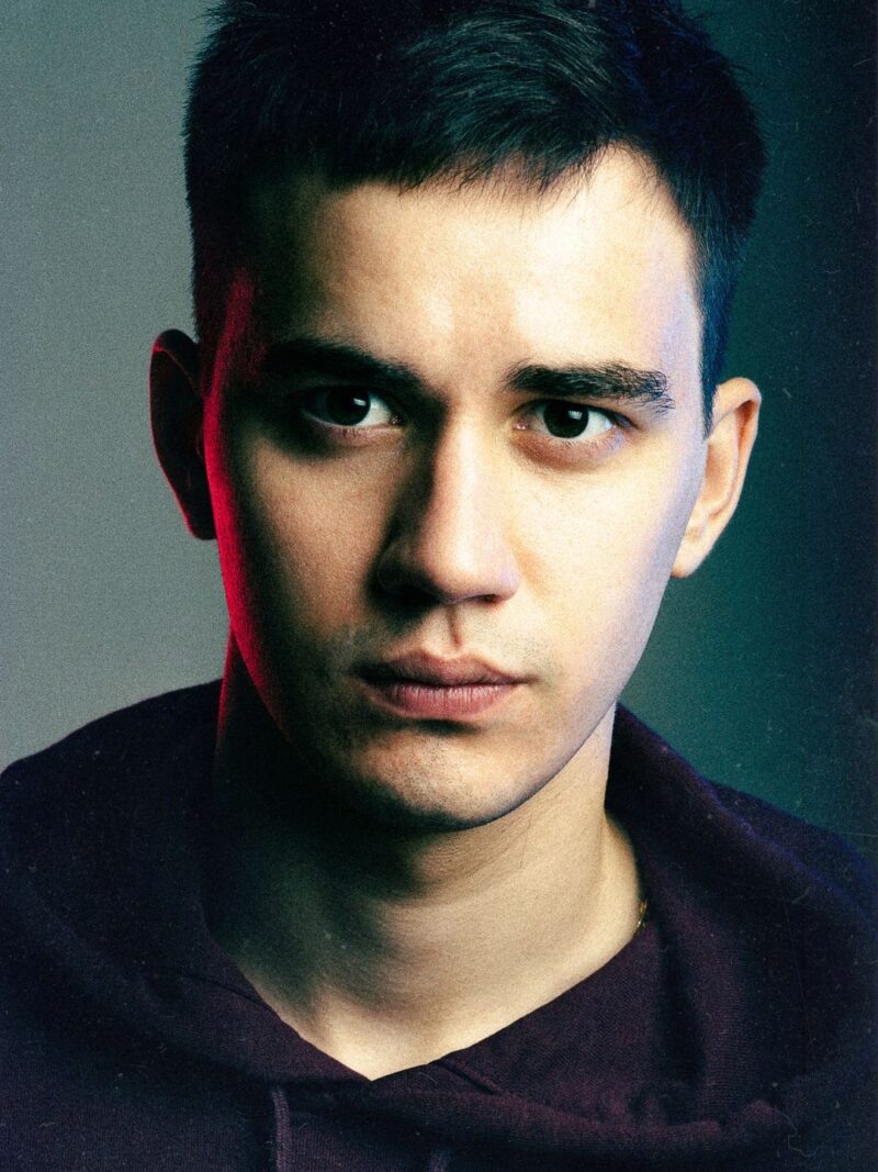    Виталий Андреев: восходящая звезда российского кино и театра.