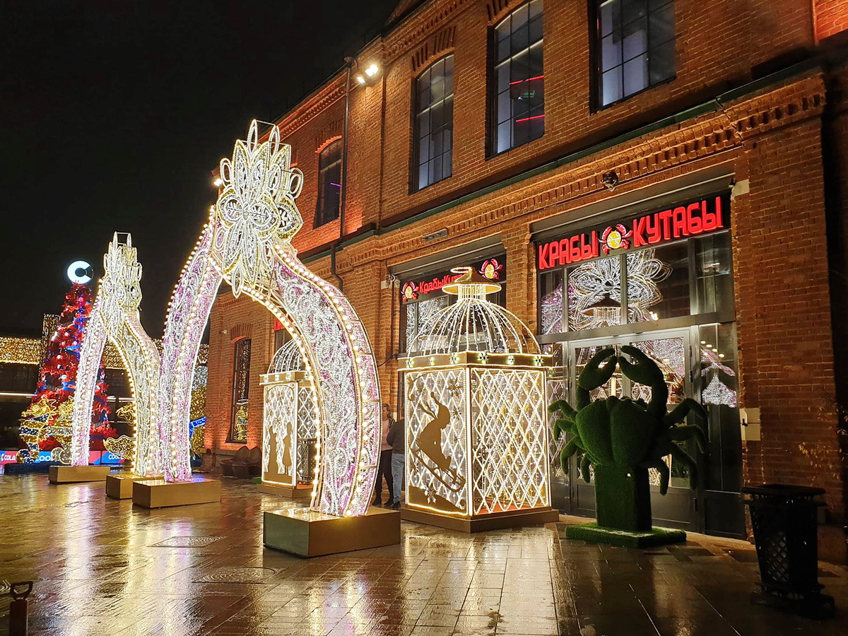 Вход в ресторан "Крабы Кутабы"