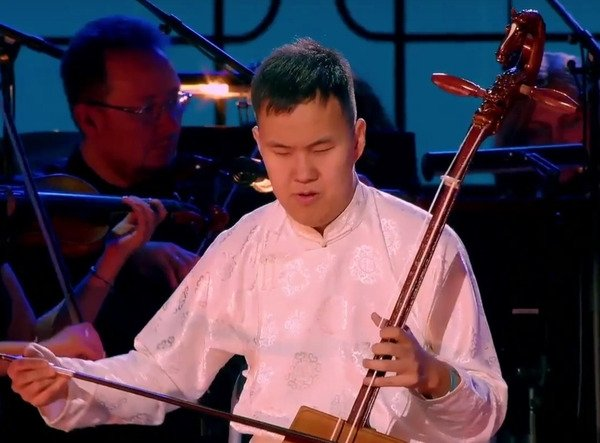 Л. Очиров. Фото: минкультуры Бурятии
