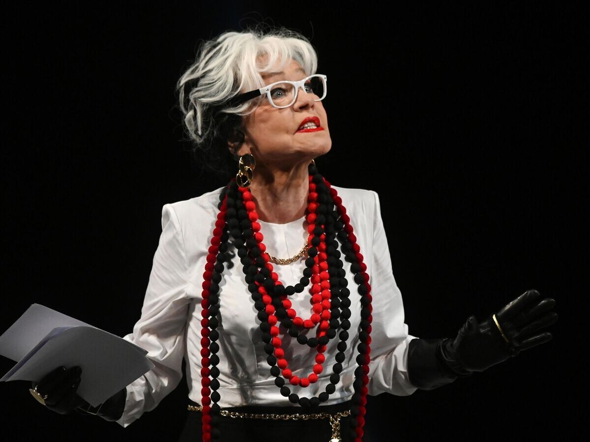    Актриса Вера Алентова в роли Хелены Рубинштейн в сцене спектакля-бенефиса Веры Алентовой "Мадам Рубинштейн" | © РИА Новости / Владимир Федоренко