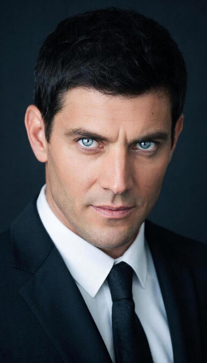 Демон Элиан. ИИ (какой, точно не помню) по авторскому запросу 