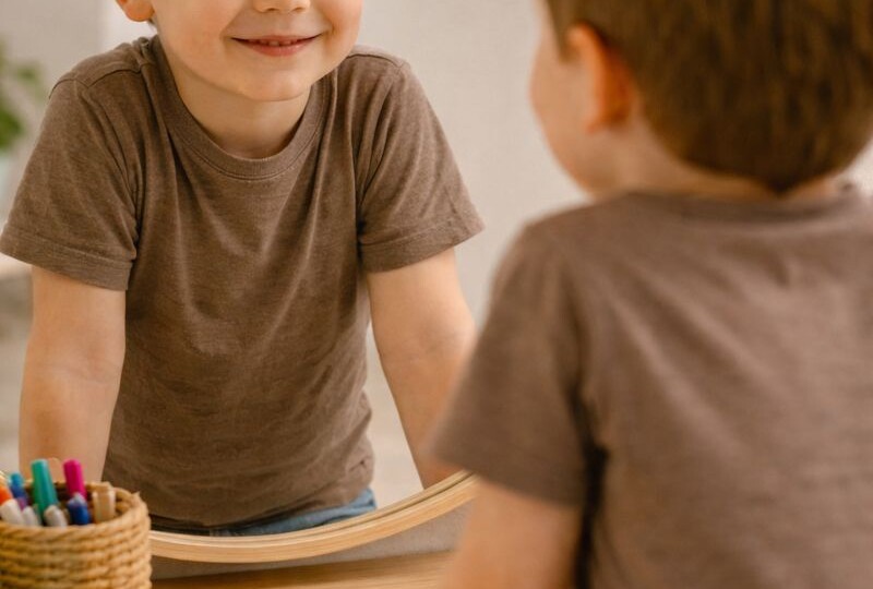 Почему аутоагрессия опаснее, чем агрессия, направленная на других для детей с аутизмом