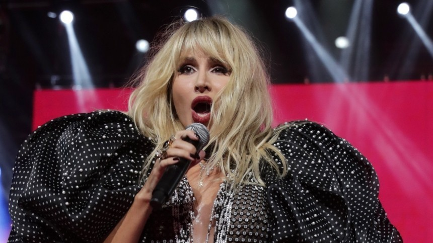 вот уже три года Лобода безуспешно пытается продать свой роскошный особняк в Подмосковье. 