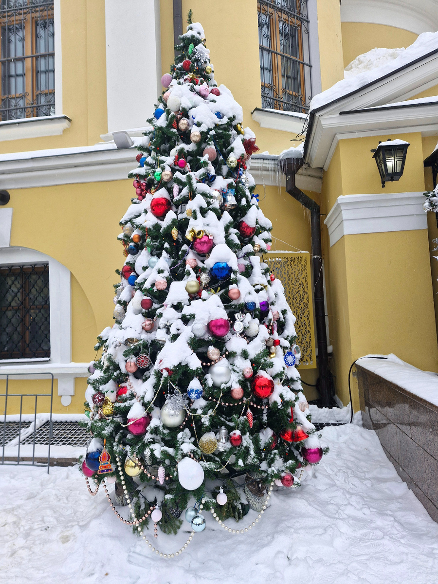 В монастыре