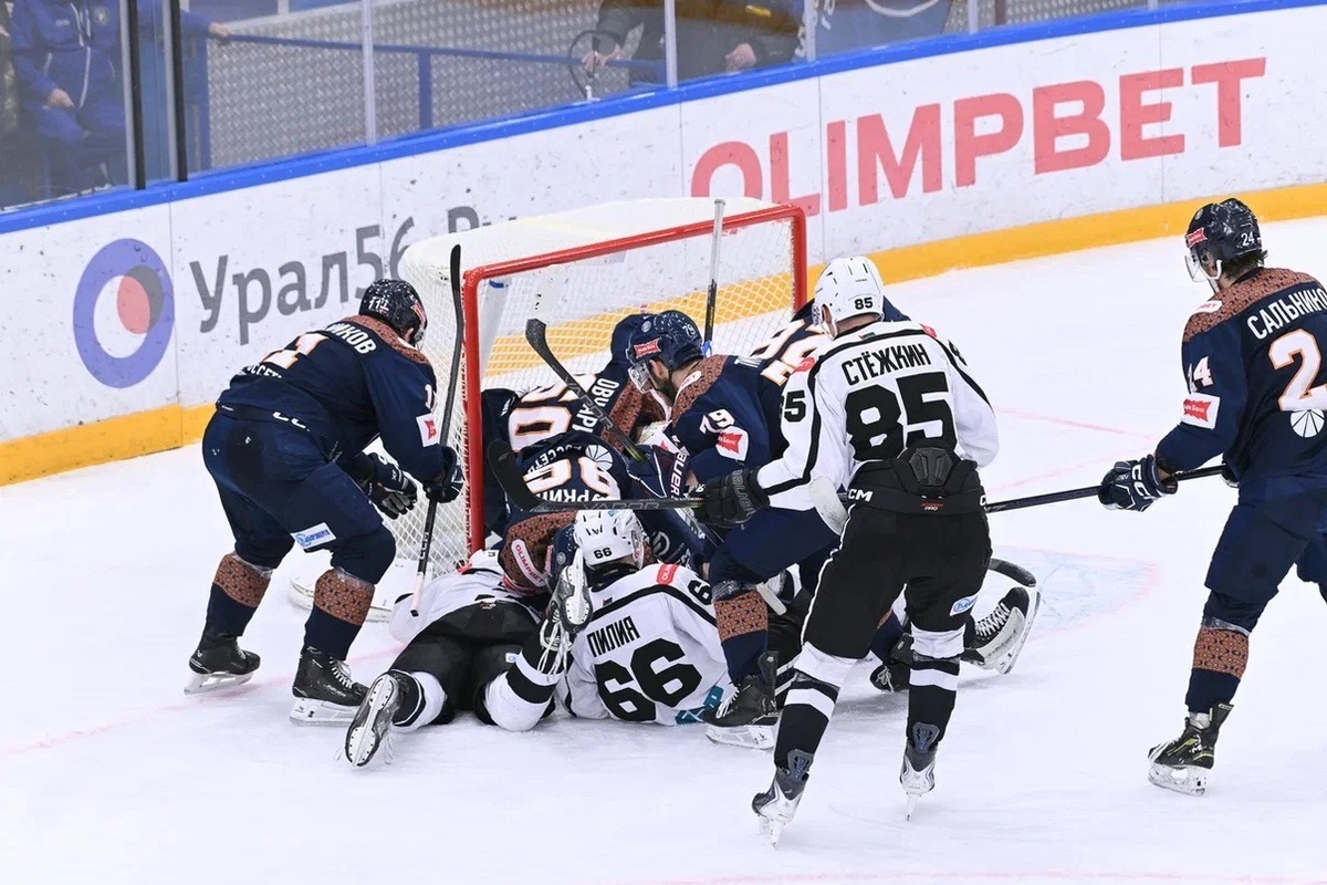    Сегодня ХК «Южный Урал» в Тюмени сразится с командой «Рубин»