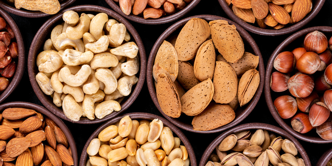 Орехи: польза и вред для организма
