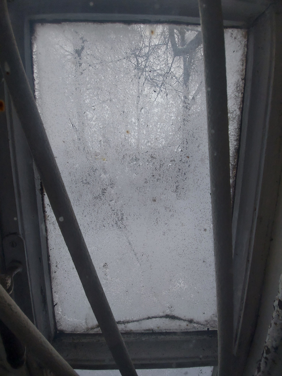 Деревенское окно