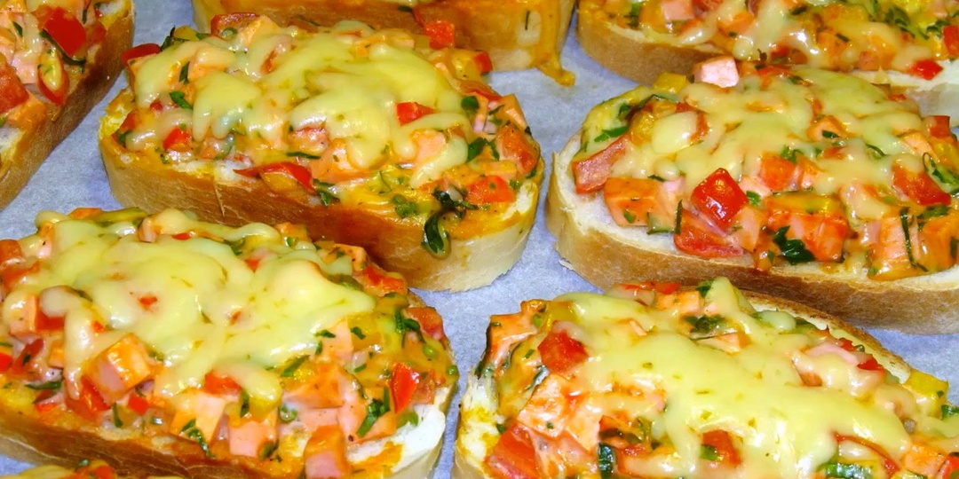 Вкуснейшие горячие бутерброды! От них в восторге все! Я их готовлю и готовлю!