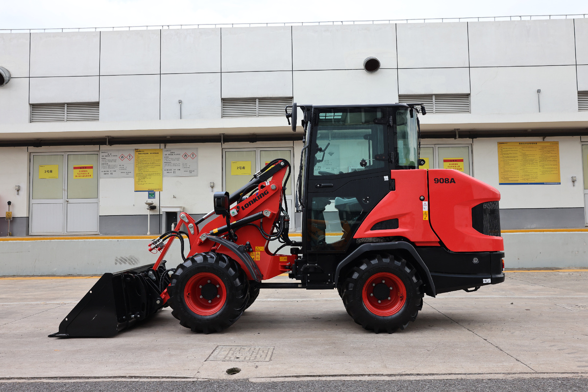 Характеристики:
Грузоподъемность 800 кг.
Объем ковша 0,45 м3
Мощность двигателя 18,5 кВт
Двигатель Kubota
Эксплуатационная масса 2900 кг.