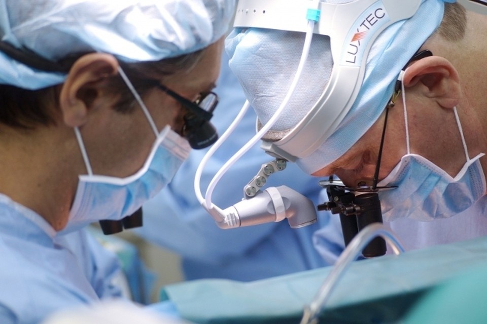    Операция длилась два часа. Алексей БУЛАТОВ