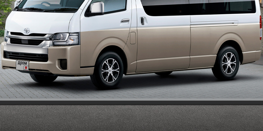 Toyota снова обновила Hiace H200. Вэн в этом поколении выпускается уже 22 года — сразу вышел идеальным, как Буханка? 😅