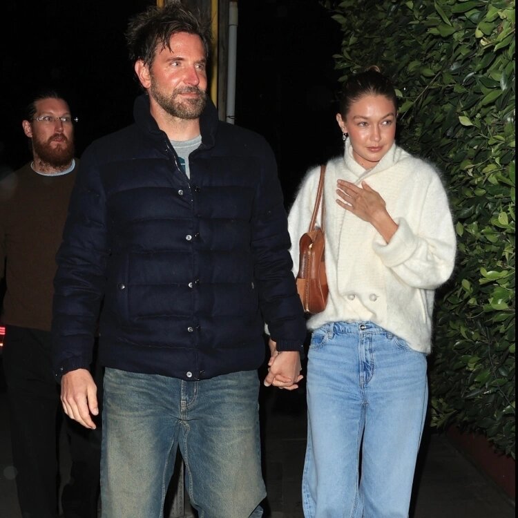 Брэдли Купер и Джиджи Хадид на свидании📷
