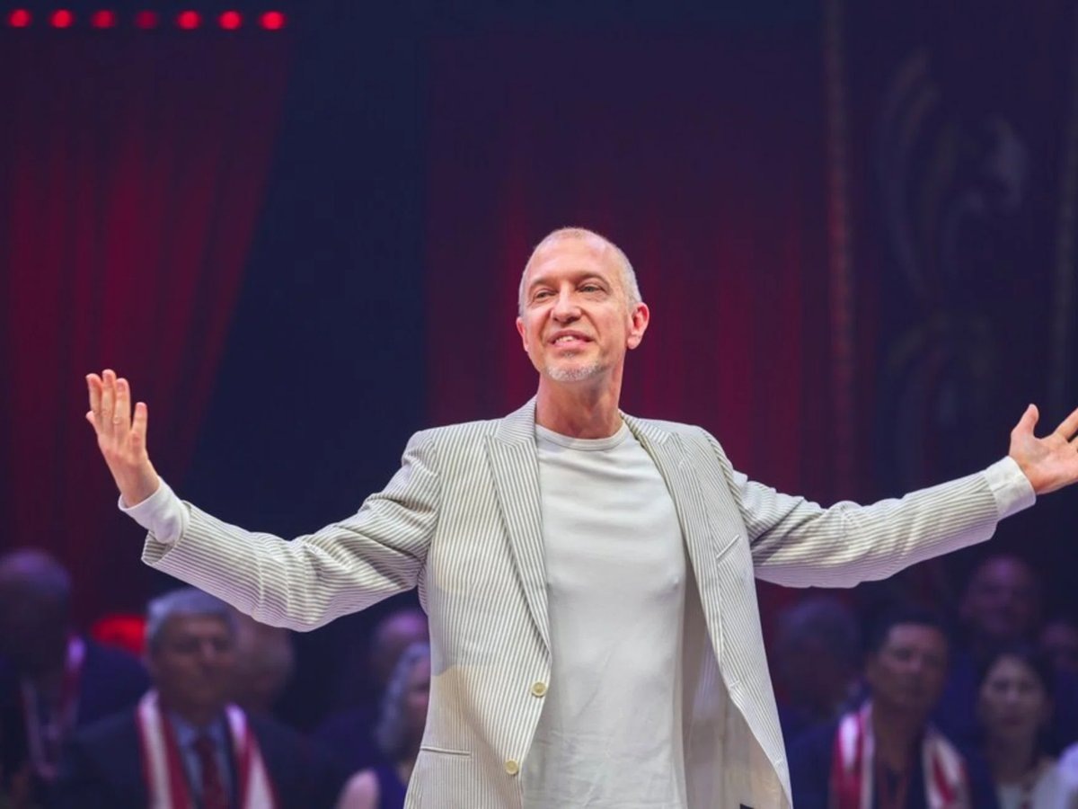     Сергей Соседов запомнился зрителям как один из самых строгих судей шоу «Суперстар»