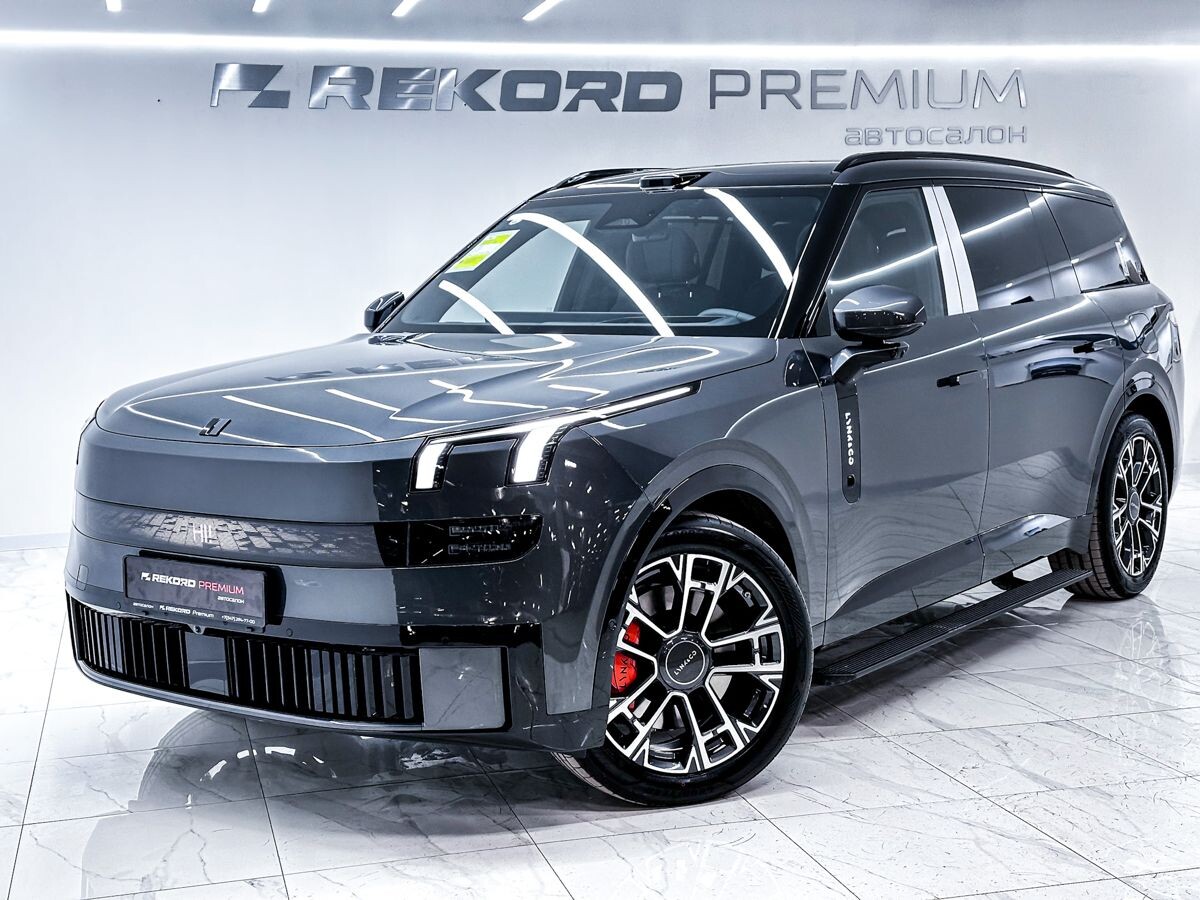 Автомобиль в наличии в автосалоне Rekord Premium. Ссылка: https://rekordauto.ru/cars/used/lynk-co/900/u3091629?companies=8473