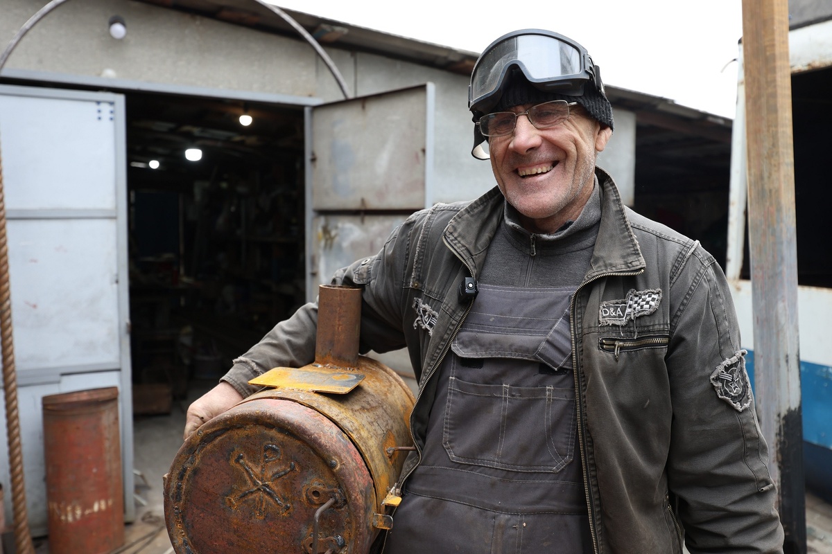 Эксклюзивное производство буржуек ведут прихожане храма Покрова Пресвятой Богородицы. Фото: Сергей Моргун.