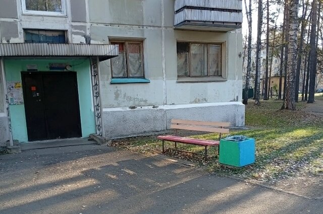    На лавочке возле подъезда плачущего 10-летнего мальчика нашли его соседки. Фото: Из личного архивa/ Татьяна Максимова