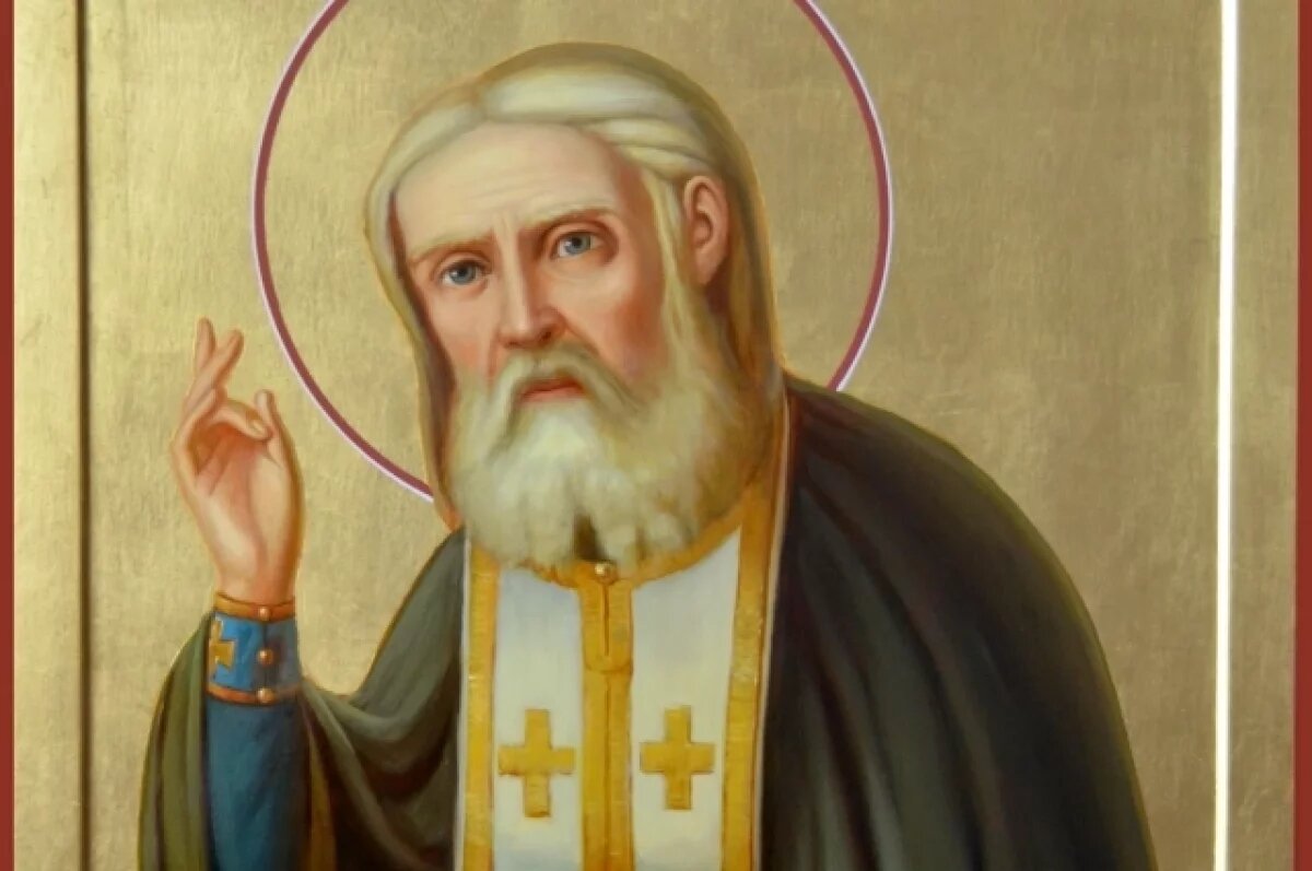    Чудотворец Серафим Саровский очень почитаемый святой
