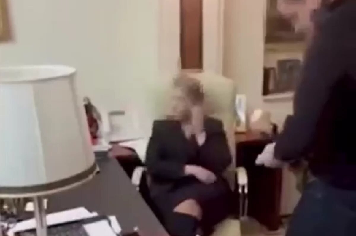    В сети появились кадры обыска у Юлии Тимошенко