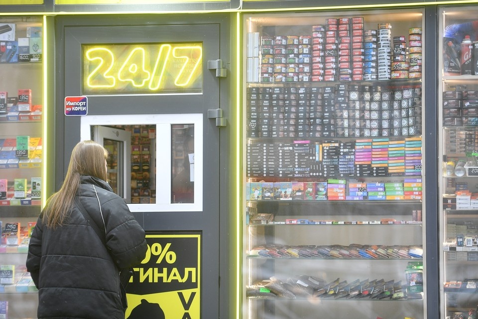    На владельца вейп-шопа завели уголовное дело за торговлю нелегальной продукцией Алексей БУЛАТОВ