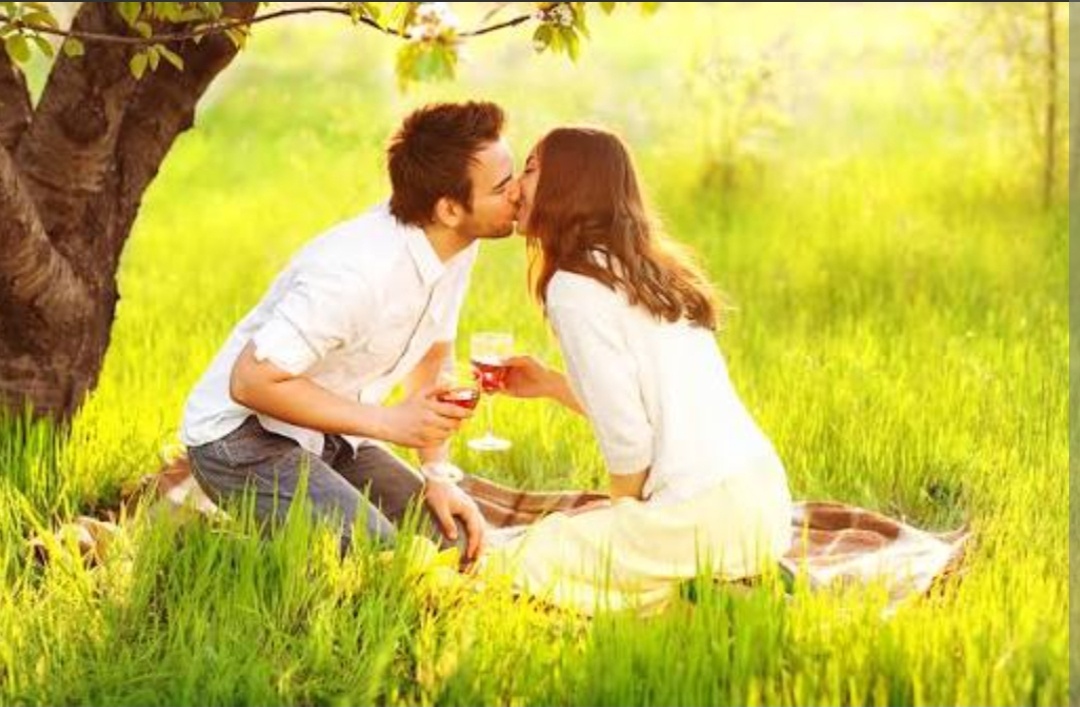 Влюблённые (в качестве иллюстрации)