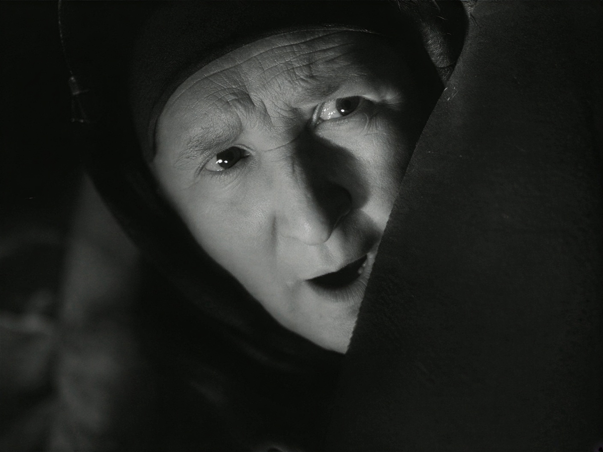 Кадр из фильма «В начале века», производство киностудии «Мосфильм», режиссёр Анатолий Рыбаков, 1961 г.