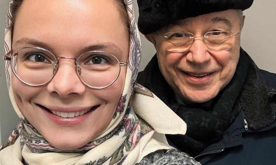 80-летний Петросян встретил Новый год в семейной поездке в Петербурге