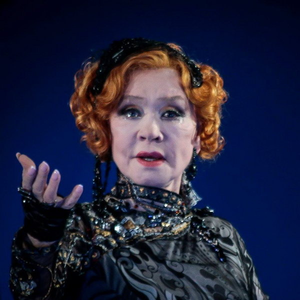     Театр имени Пушкина отменил спектакли «Мадам Рубинштейн» после смерти Веры Алентовой