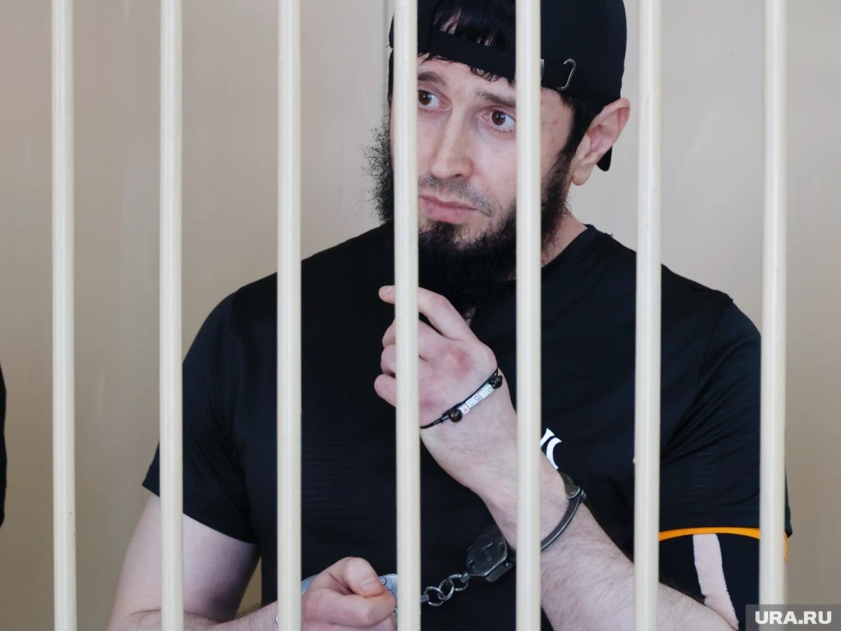     Суд приговорил к шести годам колонии бывшего курганского тюремщика Хамзата Амаева