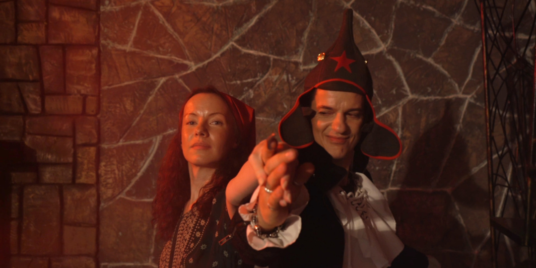 Эта композиция из тех: мягко цепляет, держит и раскрывается постепенно, будто приглашает прислушаться к собственным чувствам.