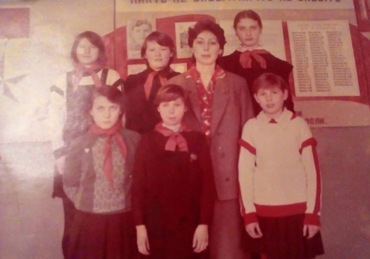 Старшая дочь Галины Васильевны Марина Коляда работала учителем и привыкла доверять госорганам